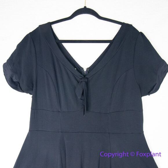 Unique Vintage black fit and flare dress short sleeves with tie bow, size 2XL - Picture 2 of 14